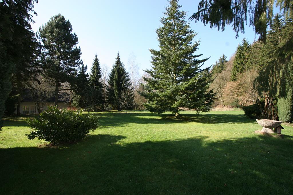 Park Hotel Am Schloss Ettringen  ภายนอก รูปภาพ