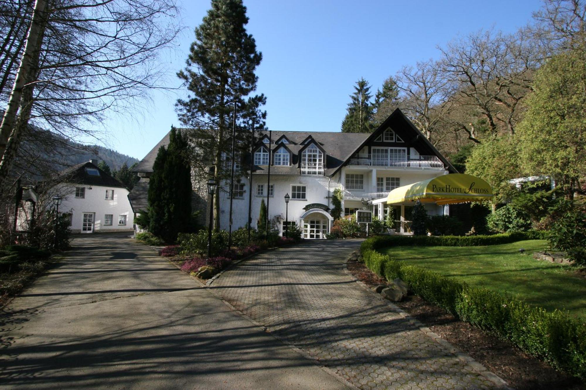 Park Hotel Am Schloss Ettringen  ภายนอก รูปภาพ