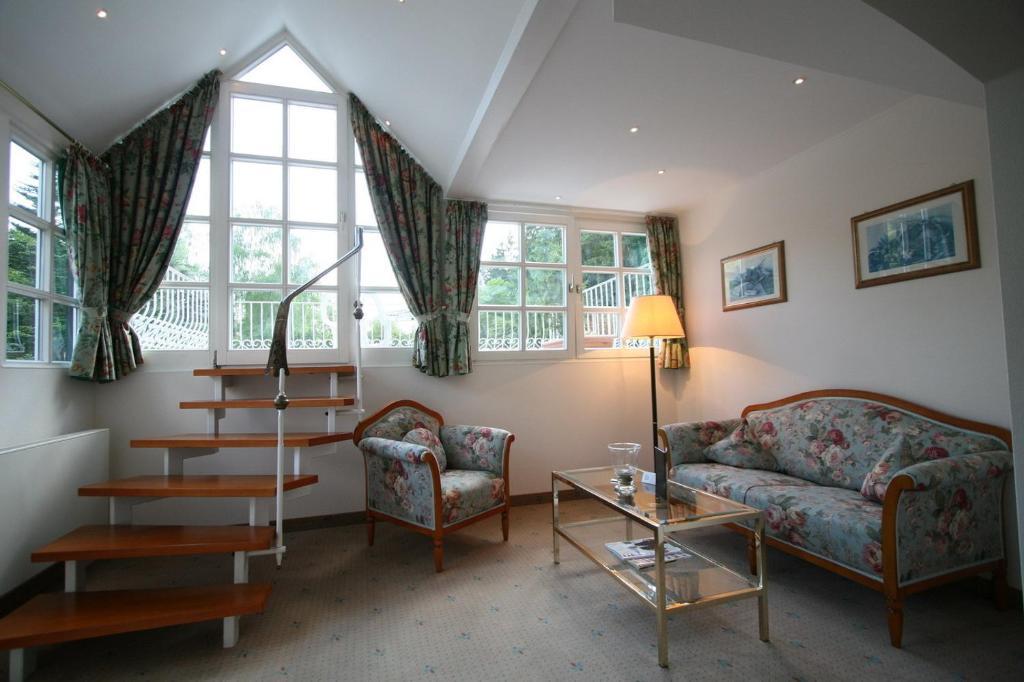 Park Hotel Am Schloss Ettringen  ห้อง รูปภาพ