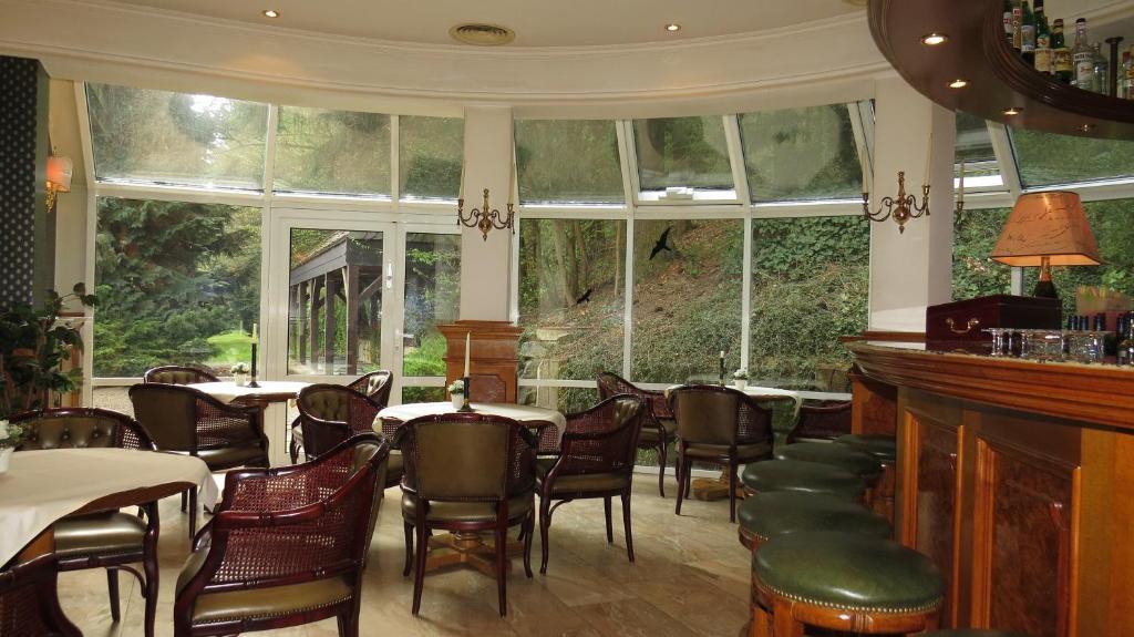 Park Hotel Am Schloss Ettringen  ภายนอก รูปภาพ