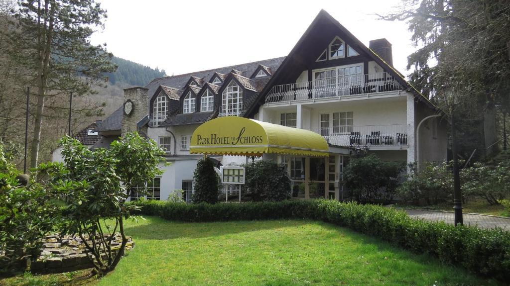 Park Hotel Am Schloss Ettringen  ภายนอก รูปภาพ